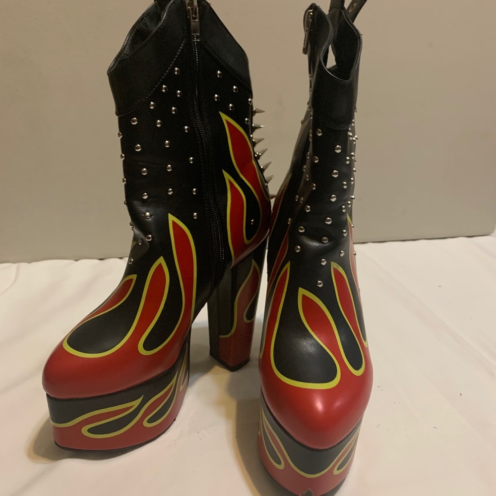 Lamoda Flame Platforms